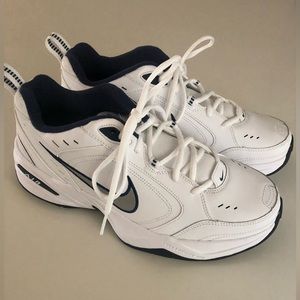 Mens Nike Air Monarch IV, size 10.5 (brand new, never worn!)